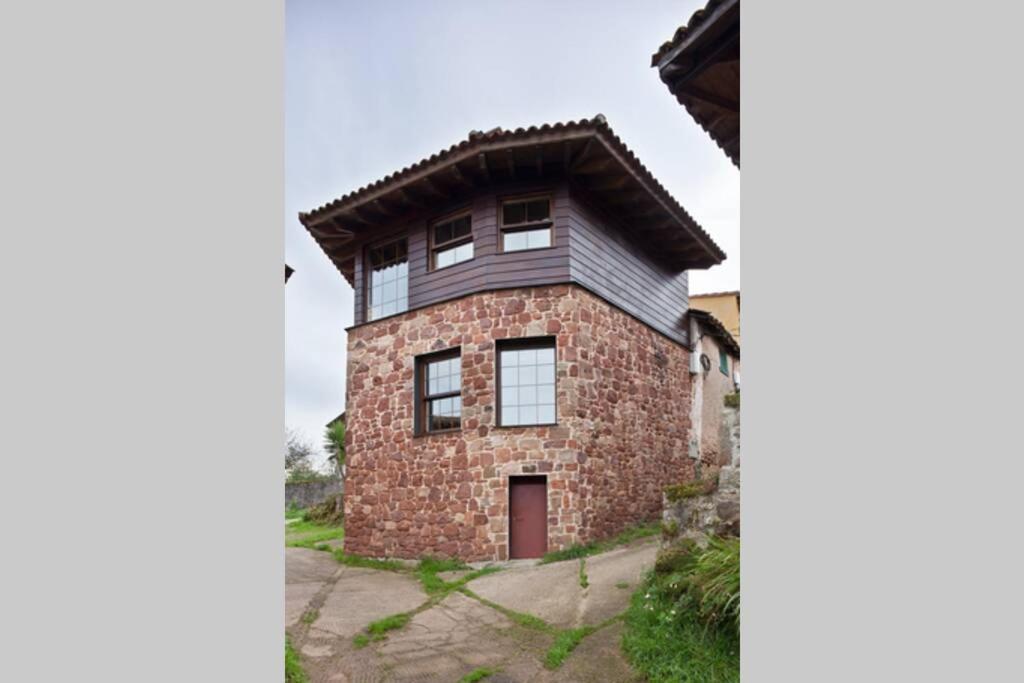 Casita De La Plaza Lugas Villa Villaviciosa  Exterior photo